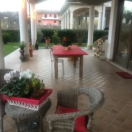 Confortevole Stanza Matrimoniale Immersa Nel Verde Ascoli Piceno